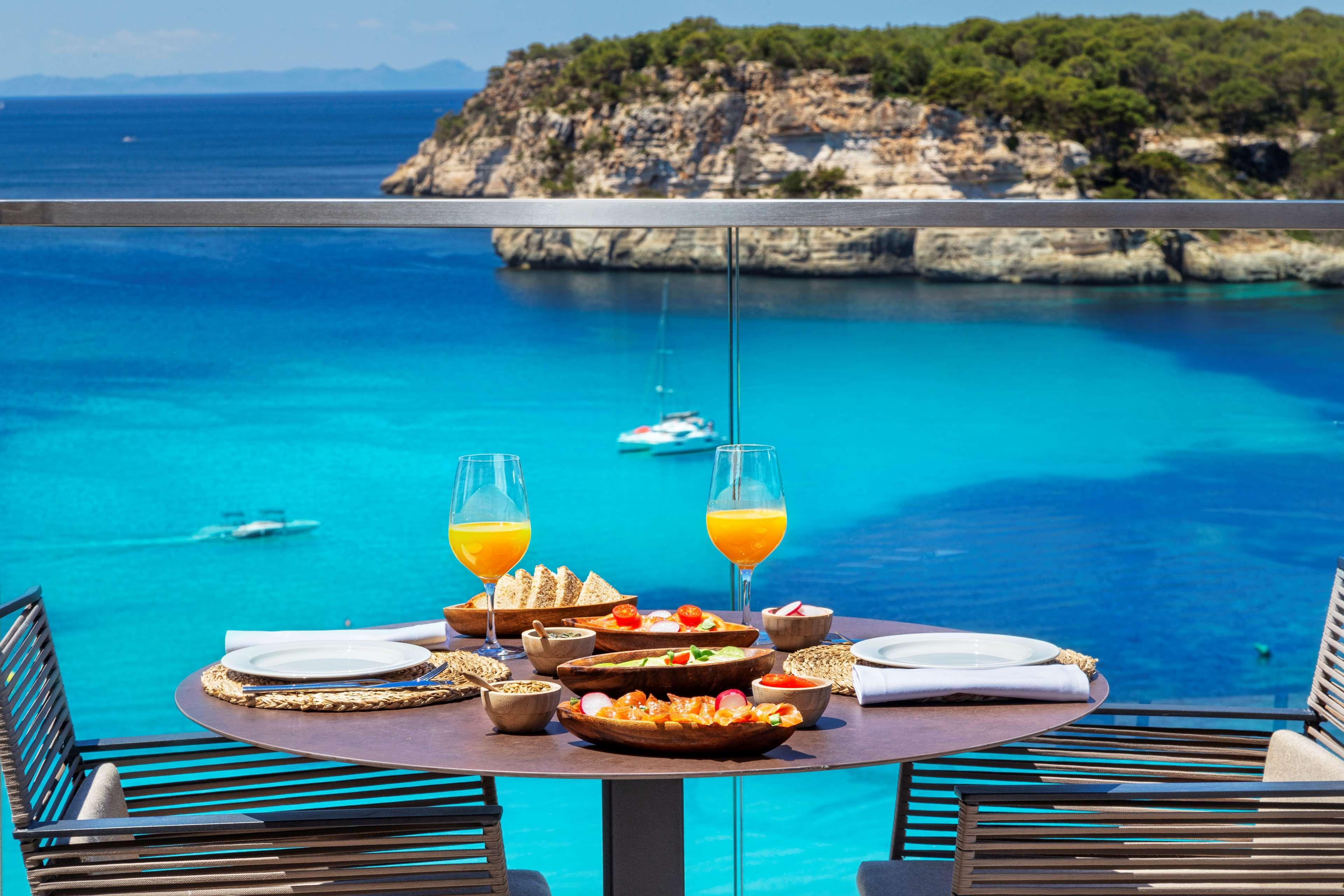 เมเลีย กาลา กัลดานา Hotel กาลากัลดานา ภายนอก รูปภาพ A view of the sea from a hotel in Mallorca