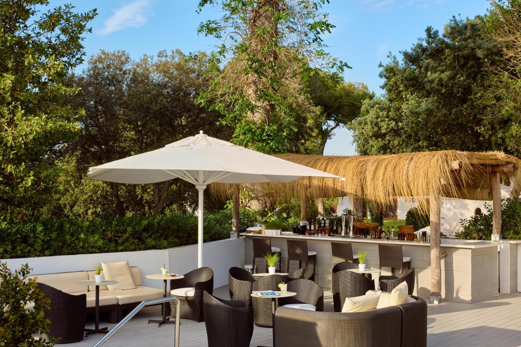 เมเลีย กาลา กัลดานา Hotel กาลากัลดานา ภายนอก รูปภาพ The Terrace at the Westin Palace Madrid